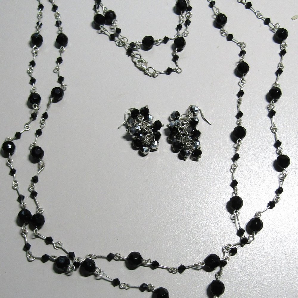 62" Black Faceted Beaded Silver Tone Chain Necklace Extra Long with Earrings
